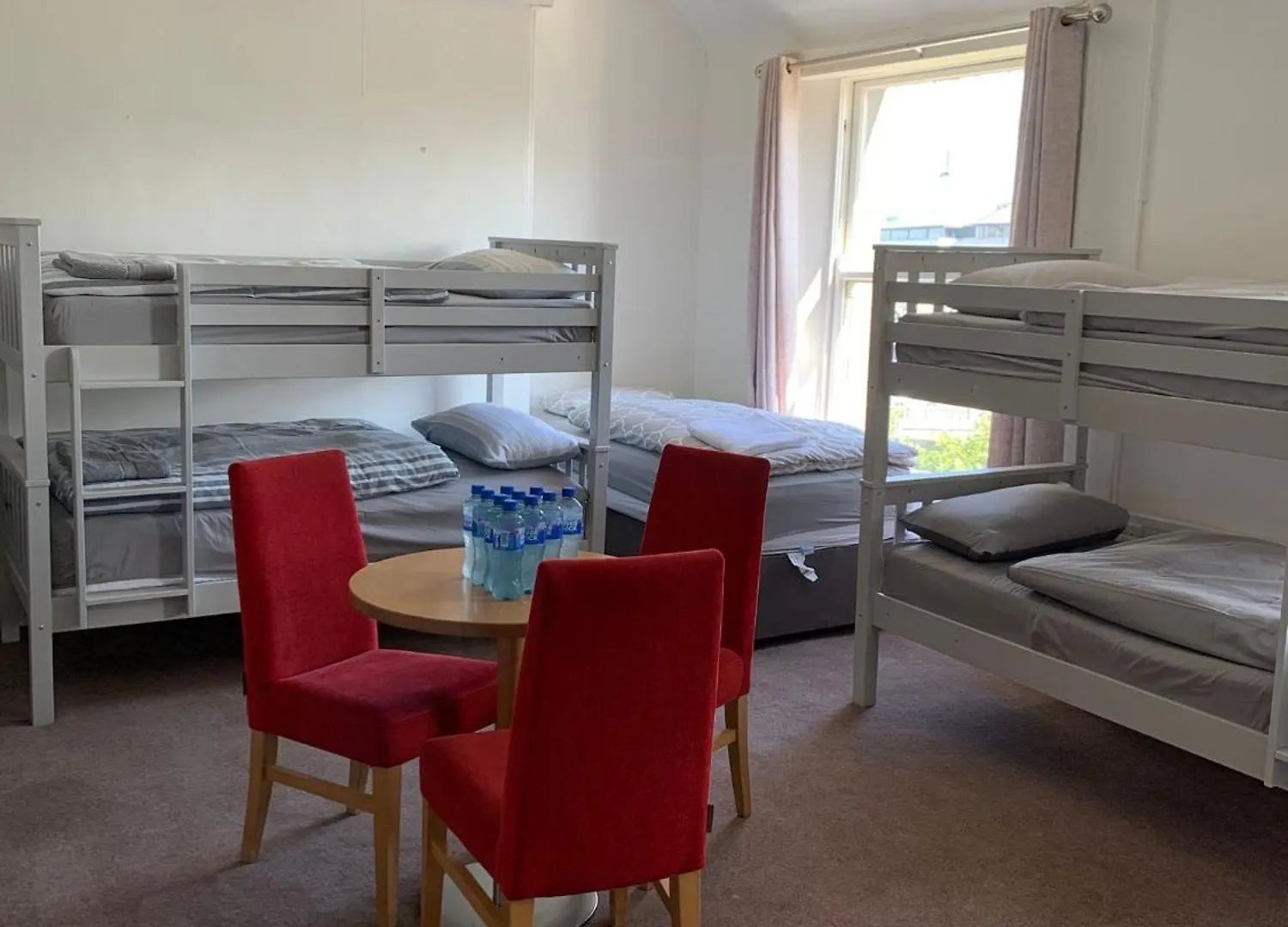 City Centre Skyline Private Room 더블린 0*,  아일랜드